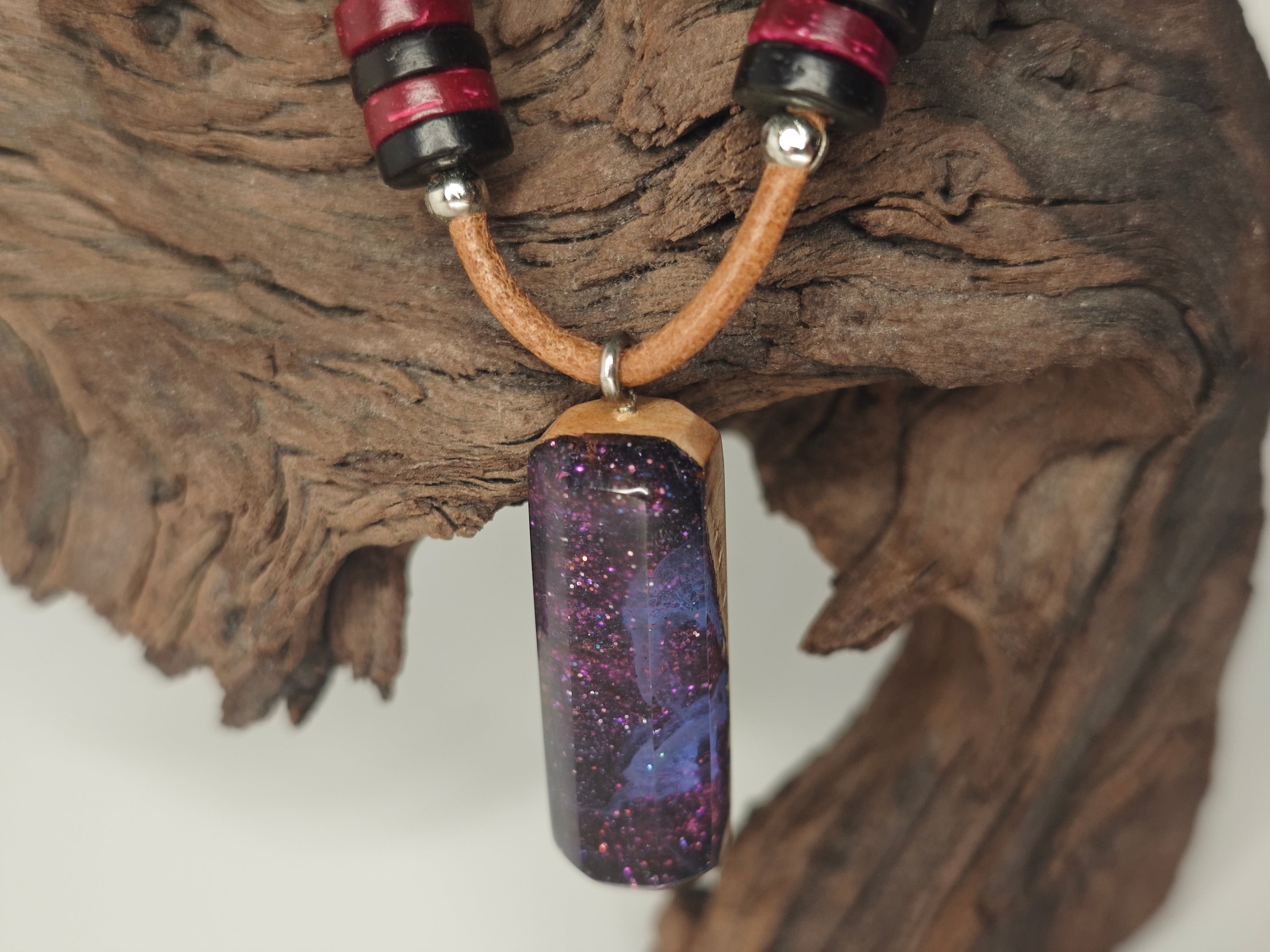 Interstellarer Nebel | Glow-in-the-dark | Fichte & Epoxidharz